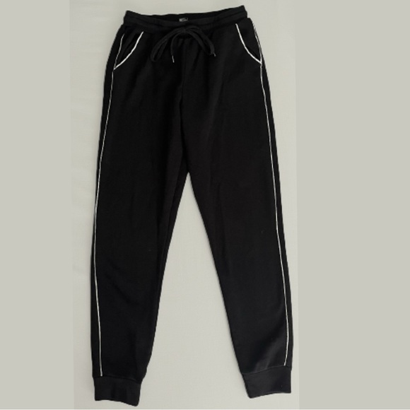 Forever 21 Black Sweatpants - Picture 3 of 4
